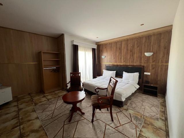 Hotel Mistral Оран Экстерьер фото