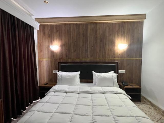 Hotel Mistral Оран Экстерьер фото