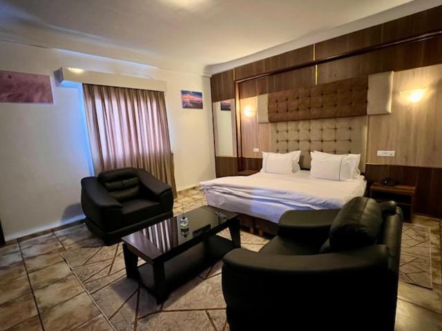 Hotel Mistral Оран Экстерьер фото
